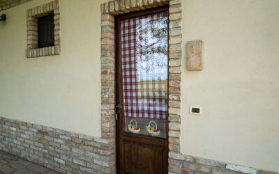 Accommodation:&nbsp;Grappolo Rosso 648.3