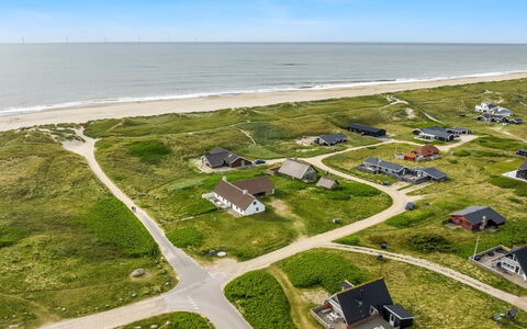 Arkil - 200M from the Sea: Grass, Grassland, Land Lot, Cottage, Rural Area, Meadow, Garden Buildings, Garden, Shed