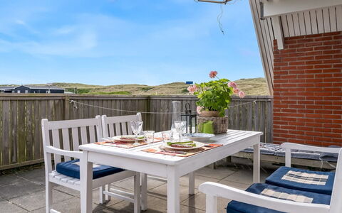Arkil - 200M from the Sea: Grass, Grassland, Land Lot, Cottage, Rural Area, Meadow, Garden Buildings, Garden, Shed