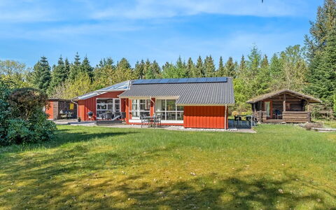 Atti - 500M to the Fjord: Estate, Shade, Driveway, Farmhouse