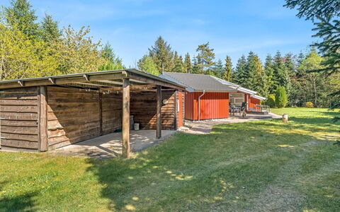 Atti - 500M to the Fjord: Estate, Shade, Driveway, Farmhouse