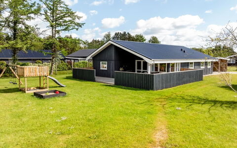 Ebertine - 740M to the Fjord: Thatching, Cottage, House, Roof, Home, Farmhouse, Hut, Estate, Village