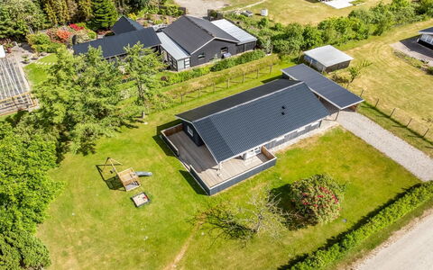 Ebertine - 740M to the Fjord: House, Home, Roof, Cottage, Estate, Landscaping, Garden Buildings, Siding, Farmhouse