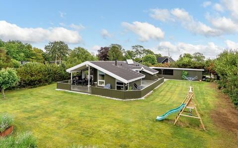 Windelgard - from the Sea: House, Roof, Residential Area, Home, Cottage, Estate, Lawn, Garden, Farmhouse, Yard