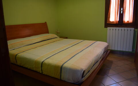 Casa Carletto, Abruzzo: Furniture, Bed, Bedroom, Wood, Flooring, Bed Sheet, Interior Design, Floor, Bedding, Textile