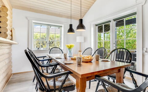 Edzard - 900M from the Sea: Roof, House, Home, Cottage, Door, Siding, Deck, Porch, Plank, Hardwood