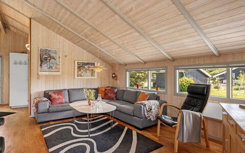 Kuisma - 11Km from the Sea: Wood, Ceiling, Flooring, Floor, Home, Cottage, Room, Wood Flooring, Living Room, Hardwood
