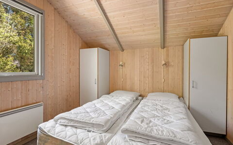 Kuisma - 11Km from the Sea: Wood, Home, Bedroom, Ceiling, Hardwood, Wood Stain, Bed, Plank, Bedding, Log Cabin