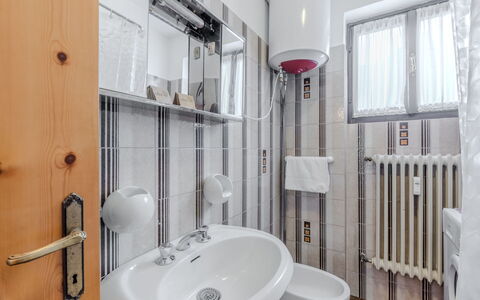 La Casa dei Frassini: Interior Design, Room, Flooring, Floor, Ceiling, Plumbing Fixture, Sink, Apartment, Plumbing, Tap