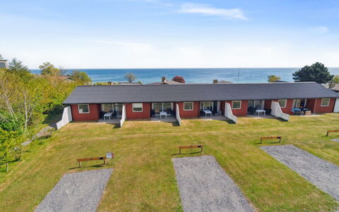 Heddi - 300M from the Sea: Apartment, Condominium, Estate, Balcony, Villa, Hotel
