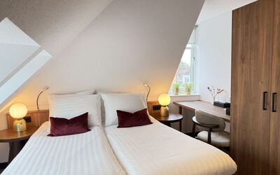 Zen Kitchen & Boutique Hotel 400.3: Wall, Interior Design, Bed, Bedroom, Furniture, Home, Floor, Bedding, Bed Sheet, Pillow