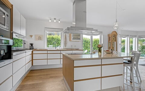 Brimi - 300M from the Sea: House, Home, Roof, Residential Area, Cottage, Estate, Farmhouse, Lawn, Landscaping, Siding