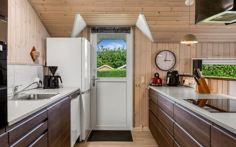 Irlin - 850M from the Sea: Wood, Interior Design, Kitchen, Flooring, Ceiling, Countertop, Kitchen Appliance, Floor, Furniture, Major Appliance