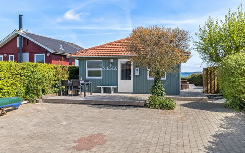 Egonie - 100M from the Sea: Estate, Shade, Driveway, Farmhouse