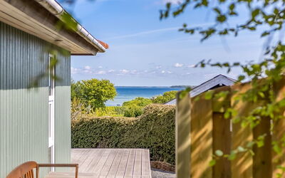 Egonie - 100M from the Sea