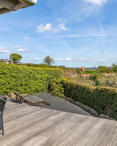 Egonie - 100M from the Sea