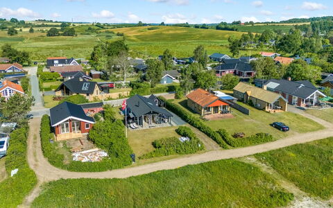 Withger - 20M from the Sea: House, Home, Roof, Residential Area, Cottage, Estate, Farmhouse, Lawn, Landscaping, Siding
