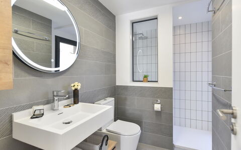 Las Yucas 2: Interior Design, Plumbing Fixture, Flooring, Floor, Bathroom, Toilet, Toilet Seat, Sink, Bathroom Cabinet, Tap