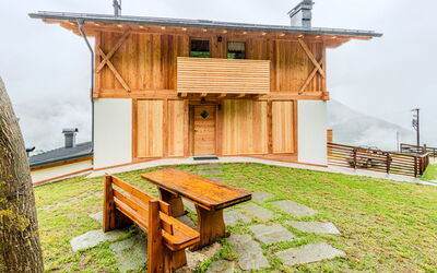 Accommodation:&nbsp;Larice Quadrilocale 652.2