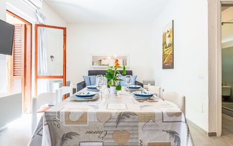 Casa Darc: Outdoor Furniture, Home, Furniture, Door, Outdoor Table, Chair, Kitchen & Dining Room Table, Shade, Balcony, Porch