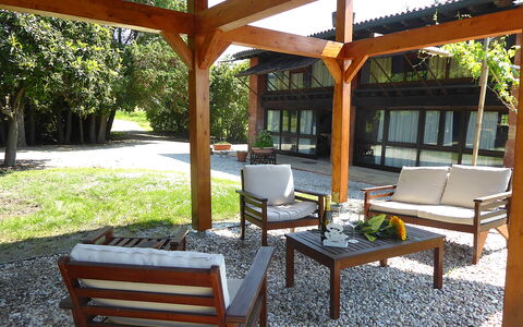 Venice Photobirding, Nature And Culture: Furniture, Wood, Outdoor Furniture, Chair, Shade, Hardwood, Table, Outdoor Table, Porch