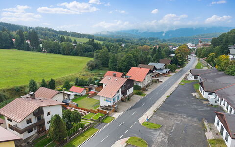 Horalka: House, Residential Area, Landscape, Road, Home, Roof, Suburb, Human Settlement, Rural Area, Bird'S-Eye View