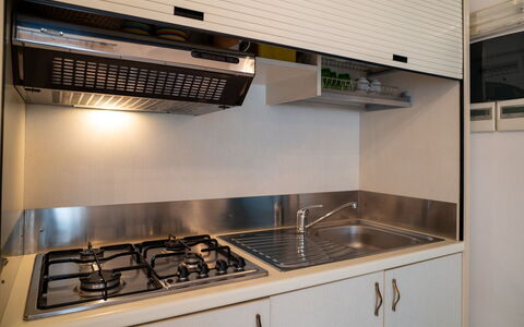 Accommodation:&nbsp;Green 649.2