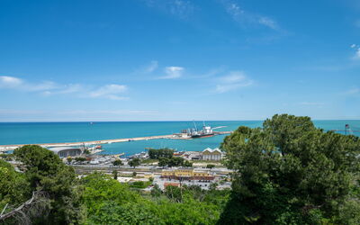 Ortona 649: Blue, Water, Horizon, Coast, Coastal And Oceanic Landforms, Sea, Ocean, Watercraft, Shore, Tropics