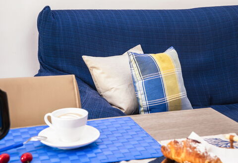 Suite Acquamare: Furniture, Textile, Couch, Cushion, Throw Pillow, Linens, Living Room, Pillow, Serveware