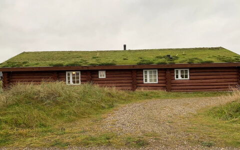 Mojag - 900M from the Sea: Wood, Flooring, Interior Design, Floor, Furniture, Wood Flooring, Room, Ceiling, Wood Stain, Hardwood