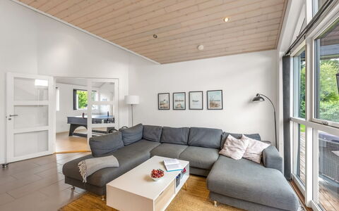 Smilla - 1.1Km from the Sea: Interior Design, Flooring, Couch, Wood, Ceiling, Furniture, Floor, Wood Flooring, Living Room, Room