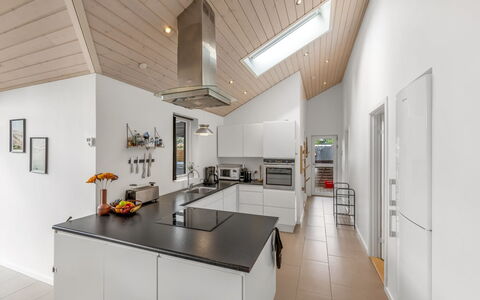 Smilla - 1.1Km from the Sea: Kitchen, Ceiling, Interior Design, Countertop, Flooring, Wood, Kitchen Appliance, Light Fixture, Floor, Cabinetry