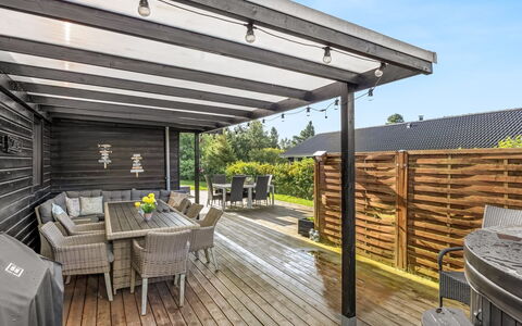 Smilla - 1.1Km from the Sea: Wood, Deck, Hardwood, Porch, Outdoor Furniture, Composite Material, Plank, Shade, Wood Flooring, Patio