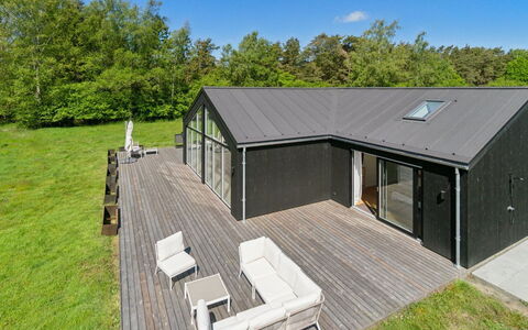 Tove - 350M from the Sea: Wood, Furniture, Apartment, Room, Ceiling, Wood Stain, Chair, Hardwood, Varnish, Lumber