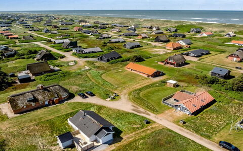 Ava - 350M from the Sea: Cottage, Shed, Hut, Farmhouse, Prairie, Shack, Barn, Log Cabin, Garden Buildings