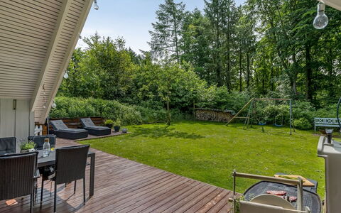 Ejvind - 30Km from the Sea: Estate, Shade, Driveway, Farmhouse