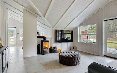 Rietrikki - 2.4Km from the Sea: Ceiling, Interior Design, Flooring, Floor, Living Room, Home, Room, Couch, Light Fixture