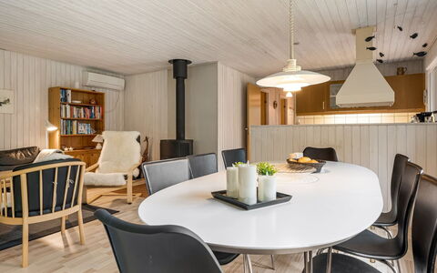 Edle - from the Sea: Grass, Grassland, Land Lot, Cottage, Rural Area, Meadow, Garden Buildings, Garden, Shed