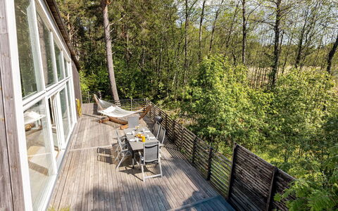 Lagunen Villa 3: Wood, Wood Flooring, Deck, Home, Porch, Hardwood, Plank, Cottage, Twig, Natural Material