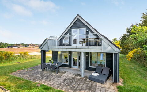Gerret - 200M to the Fjord: House, Roof, Home, Cottage, Shed, Garden Buildings, Siding, Yard, Log Cabin, Hut