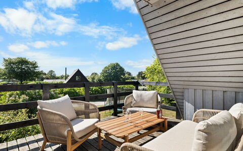 Sunna - 1Km from the Sea: Roof, House, Land Lot, Home, Cottage, Estate, Garden Buildings, Shade, Log Cabin, Landscaping