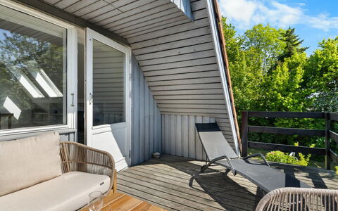 Sunna - 1Km from the Sea: Roof, House, Land Lot, Home, Cottage, Estate, Garden Buildings, Shade, Log Cabin, Landscaping
