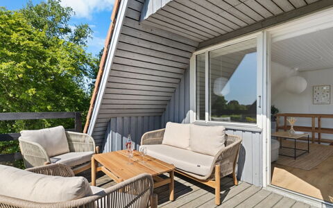 Sunna - 1Km from the Sea: Roof, House, Land Lot, Home, Cottage, Estate, Garden Buildings, Shade, Log Cabin, Landscaping