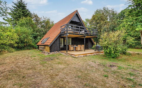 Sunna - 1Km from the Sea: Roof, House, Land Lot, Home, Cottage, Estate, Garden Buildings, Shade, Log Cabin, Landscaping