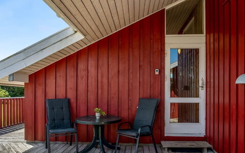 Hans - 1.2Km from the Sea: Wood, Home, Porch, Deck, Hardwood, Roof, Wood Stain, Wood Flooring, Eco Hotel