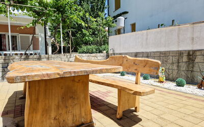Accommodation:&nbsp;Zora 200.3