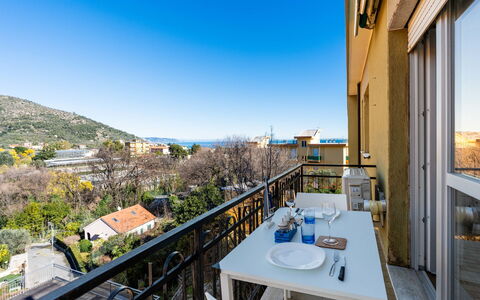 Tra le Onde: Apartment, Balcony