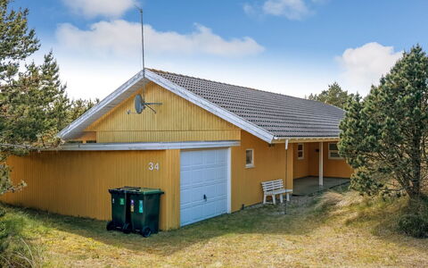 Jeip - 2.1Km from the Sea: Cottage, Shed, Hut, Farmhouse, Prairie, Shack, Barn, Log Cabin, Garden Buildings