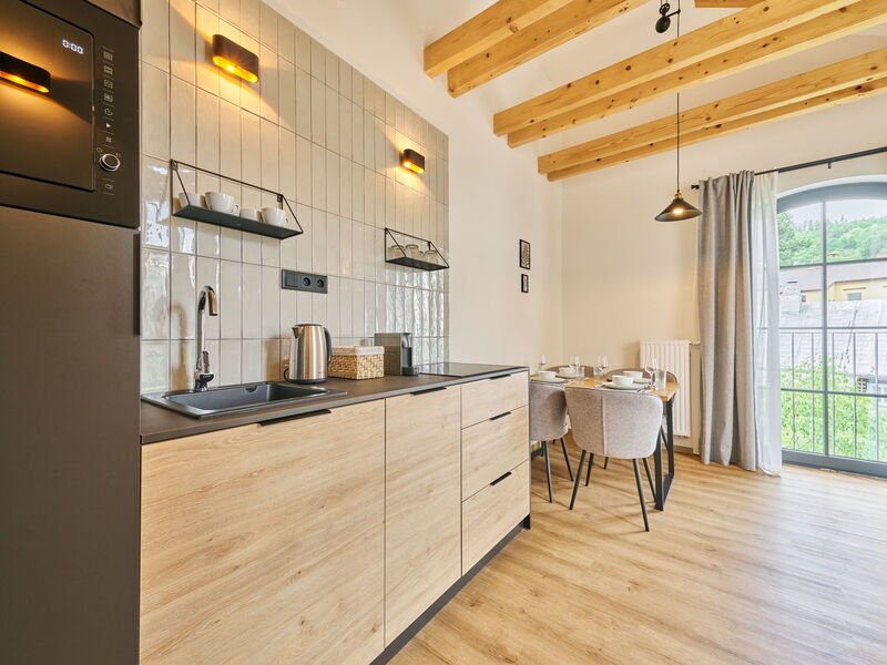 Accommodation:&nbsp;Luxury Mountain Attic with Ac & Netflix 30.1
