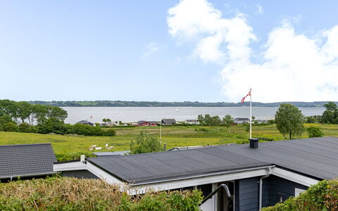 Gyda - 350M from the Sea: Grass, Grassland, Land Lot, Cottage, Rural Area, Meadow, Garden Buildings, Garden, Shed